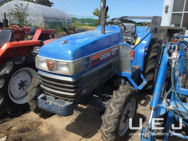 TRACTOR ISEKI TG37 Tractors Iseki UEJ Co Ltd Used Japanese