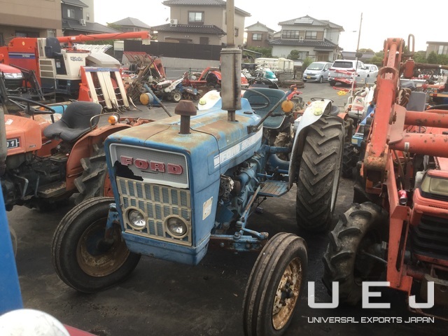 Ford 2000 ( トラクター Ford ) || UEJ Co. Ltd. || 福岡で重機・トラクター買取はお任せください