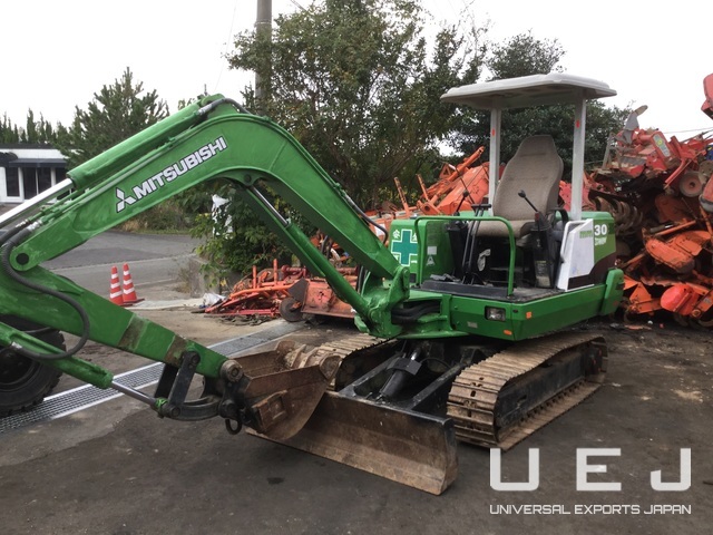 EXCAVATOR MITSUBISHI MM30 ( ユンボ Mitsubishi ) || UEJ Co. Ltd. ||  福岡で重機・トラクター買取はお任せください