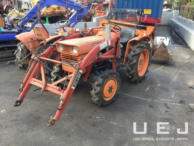 13694 TRACTOR KUBOTA L1500DT