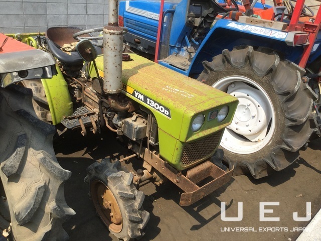 TRACTOR YANMAR YM1300 ( トラクター Yanmar ) || UEJ Co. Ltd. || 福岡で重機・トラクター 買取はお任せください