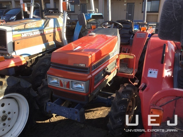 TRACTOR YANMAR F235 ( トラクター Yanmar ) || UEJ Co. Ltd. || 福岡で重機・トラクター 買取はお任せください