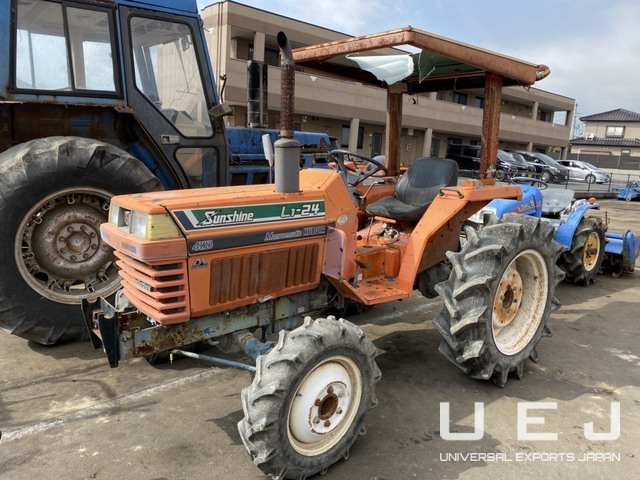 54667 TRACTOR KUBOTA L1-24