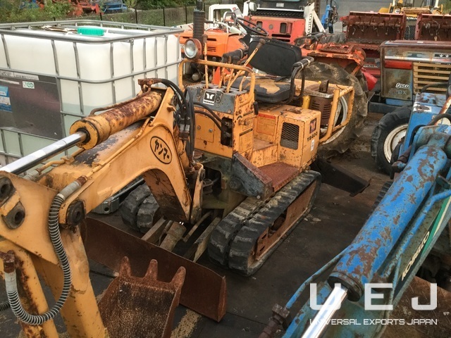 EXCAVATOR YANMAR YB400 ( ユンボ Yanmar ) || UEJ Co. Ltd. ||  福岡で重機・トラクター買取はお任せください